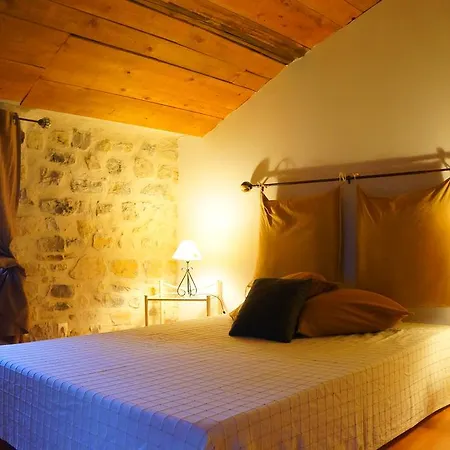 Holiday home Mas Les Teyssiers Grospierres